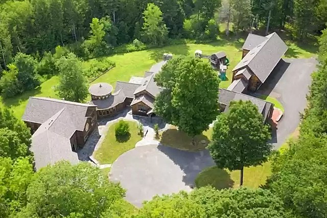 Aaron Lewis Relists Berkshires Home for $2.9M! Want to See Inside?